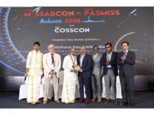 dr-rao-pasmiss-missabcon-cosscon-2026-best-paper-award.jpg Dr. Rao standing with fellow neurosurgeons on stage after receiving a scientific award for his research presentation at the PASMISS–MISSABCON–COSSCON 2026 conference in Chennai.
